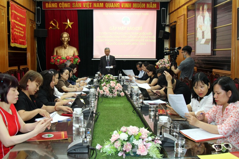 Hội NCT Việt Nam: Gặp mặt báo chí tuyên truyền Hội nghị biểu dương điển hình tiên tiến NCT bảo vệ an ninh Tổ quốc